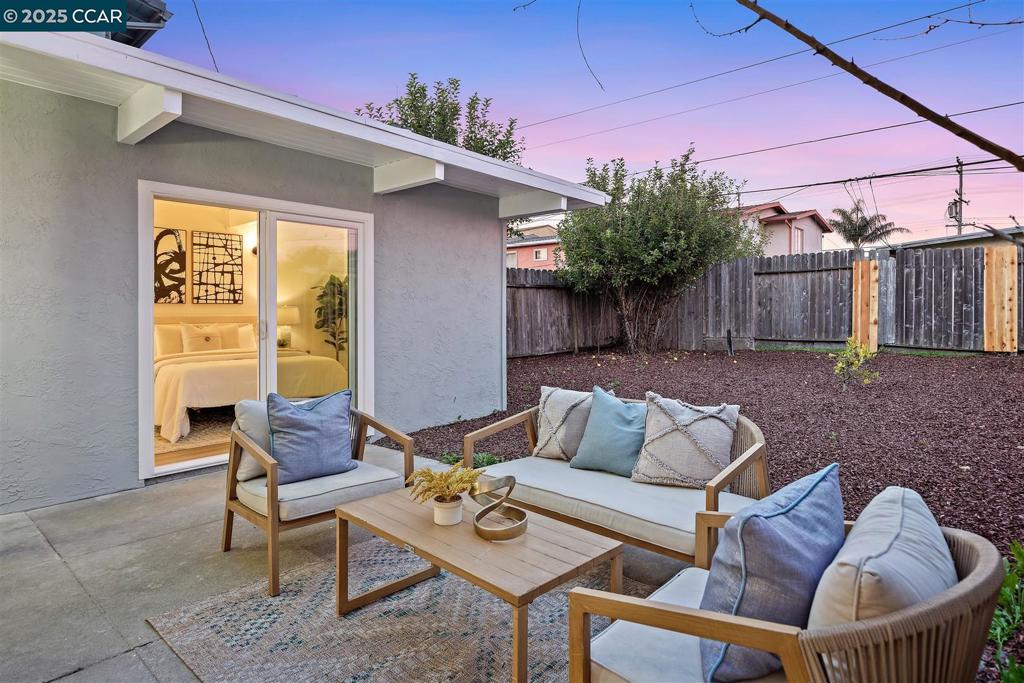 PARK PLAZA - Residential