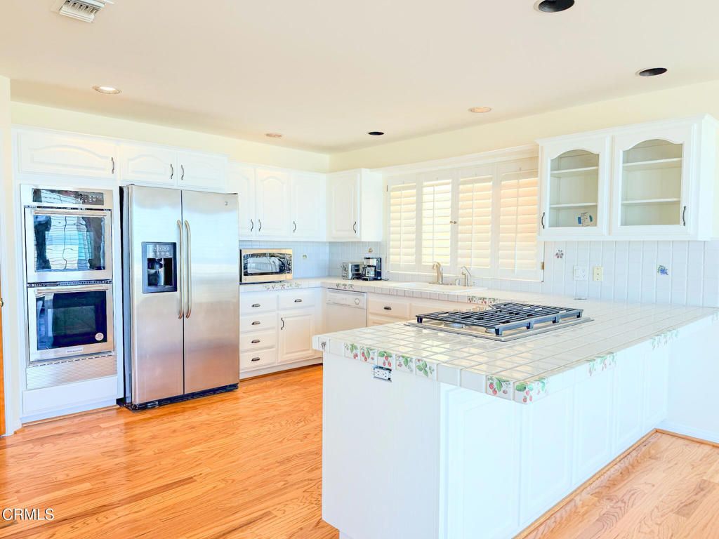 Photo of 3637 Ocean Drive, Oxnard, CA 93035 (MLS # V1-33015)
