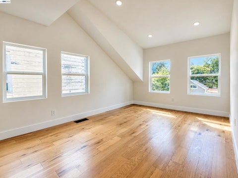 Photo of 427 Locust St ST, Santa Cruz, CA 95060 (MLS # 41147346)