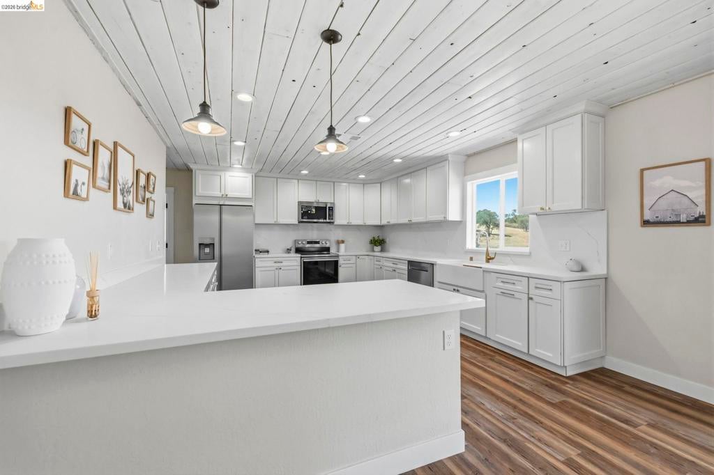 12022 La Grange Rd
