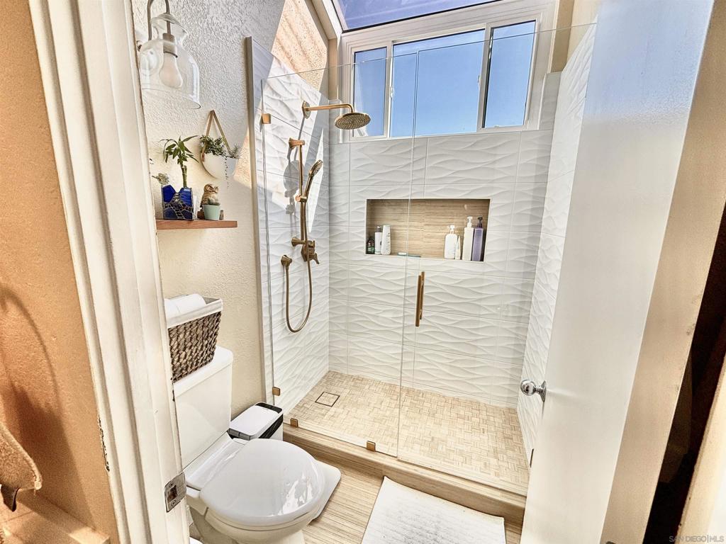 Linda Vista - Residential