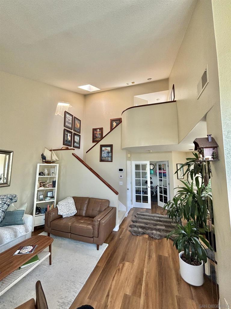 Linda Vista - Residential