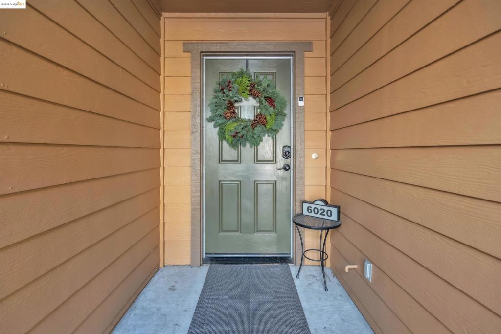 OAKLAND HILLS - Residential