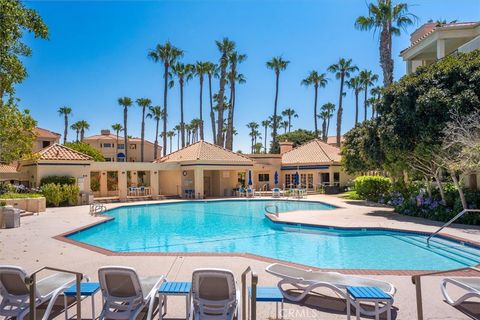 Tiny photo for 4207 Harbour Island LN, Oxnard, CA 93035 (MLS # SR26112169)