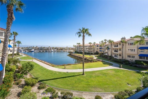 Tiny photo for 4207 Harbour Island LN, Oxnard, CA 93035 (MLS # SR26112169)