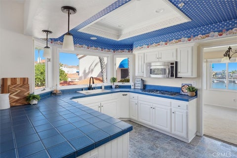 Tiny photo for 4207 Harbour Island LN, Oxnard, CA 93035 (MLS # SR26112169)
