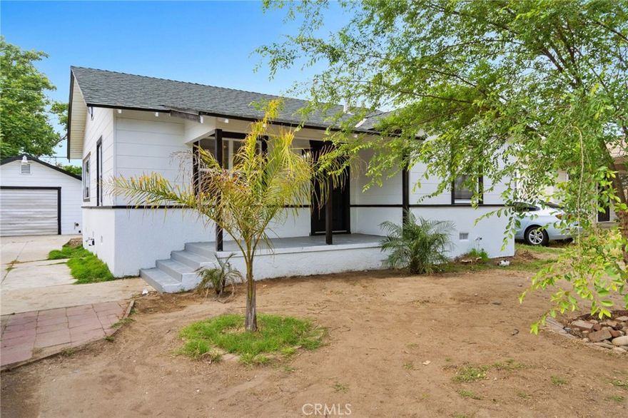 Welcome to 1559 N Carruth Avenue, Fresno a beautifully remodeled home near the vibrant Tower District! This move-in-ready property features 2 bedrooms, 1 bathroom, and a spacious detached garage, offering comfort, charm, and versatility in one of Fresno's most desirable neighborhoods.



Step onto the inviting front porch and into an open, light-filled floor plan with new flooring, updated lighting, fresh interior paint, and energy-efficient dual-pane windows. The modern kitchen shines with new cabinetry, sleek countertops, and stainless-steel appliancesperfect for any home chef. The updated bath includes a new shower/tub combo, stylish vanity, toilet, and a built-in linen closet for extra storage.



Enjoy a large backyard plus the detached garageideal for a workshop, storage, or potential ADU conversion (buyer to verify). Minutes from Tower District dining, shopping, and entertainment, this Fresno home for sale blends convenience with modern living.



Schedule your private showing today!