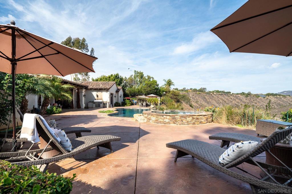 Rancho Santa Fe - Residential