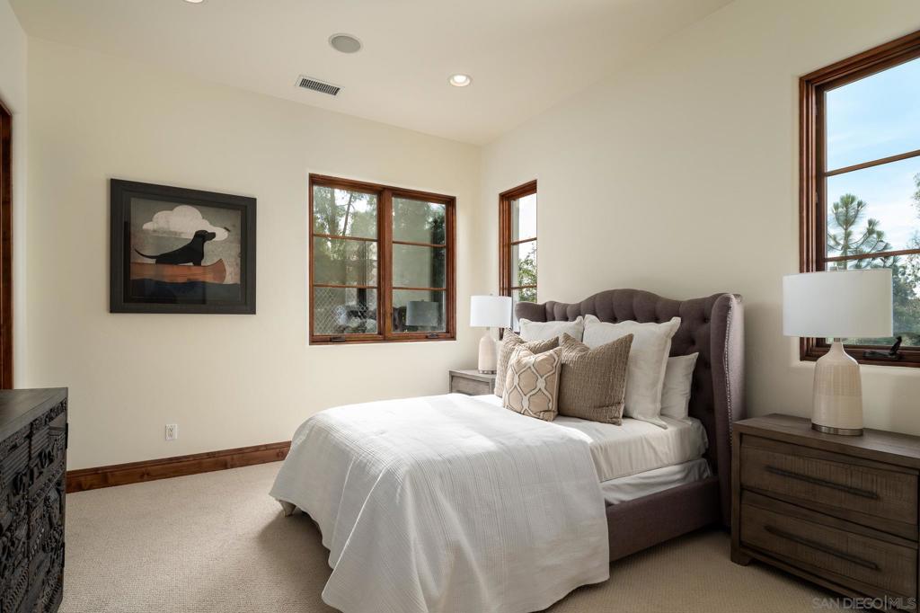 Rancho Santa Fe - Residential