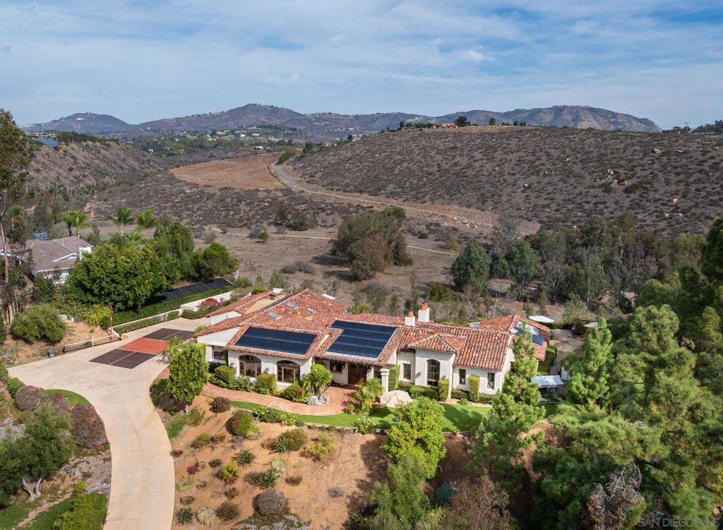 Rancho Santa Fe - Residential
