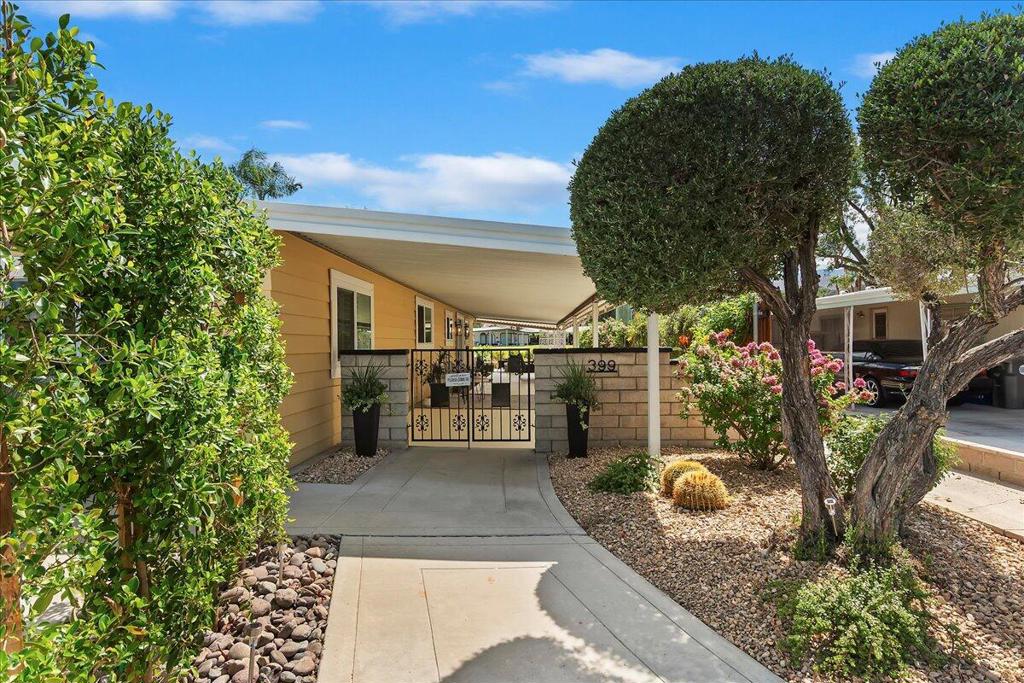399 S Paseo Laredo