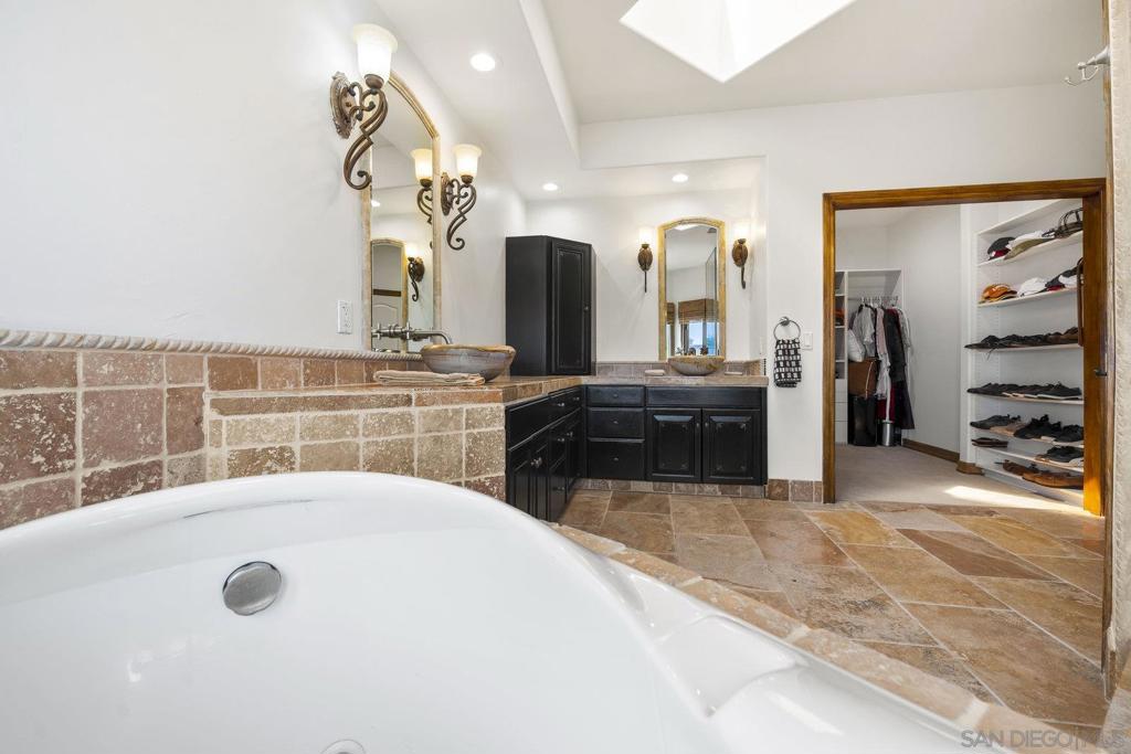 Rancho Santa Fe - Residential