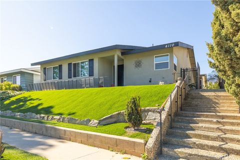 Photo of 4110 Hathaway Ave Ave, Long Beach, CA 90815 (MLS # PW26055714)