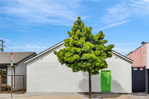 Photo of 9611 S Vermont Ave AVE, Los Angeles, CA 90044 (MLS # PW26225452)