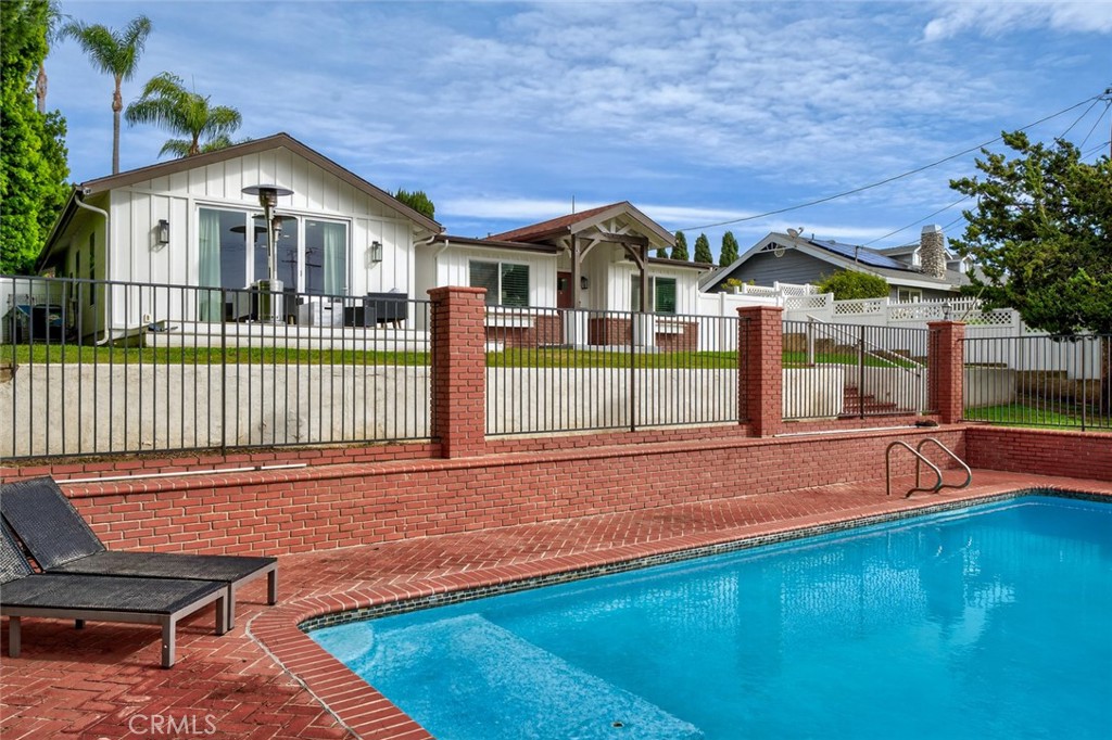 17751 Buena Vista Avenue