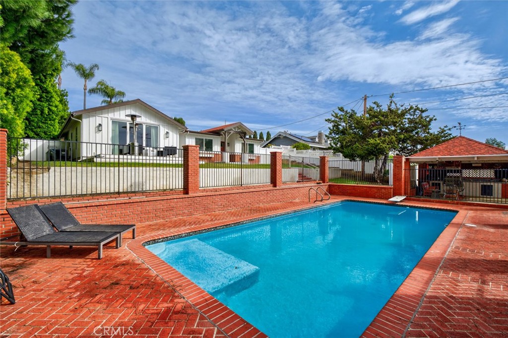 17751 Buena Vista Avenue