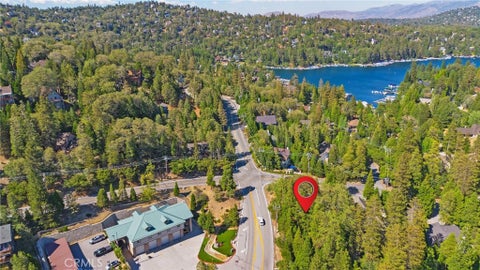 Photo of 0 North Bay, Lake Arrowhead, CA 92352 (MLS # DW26152180)