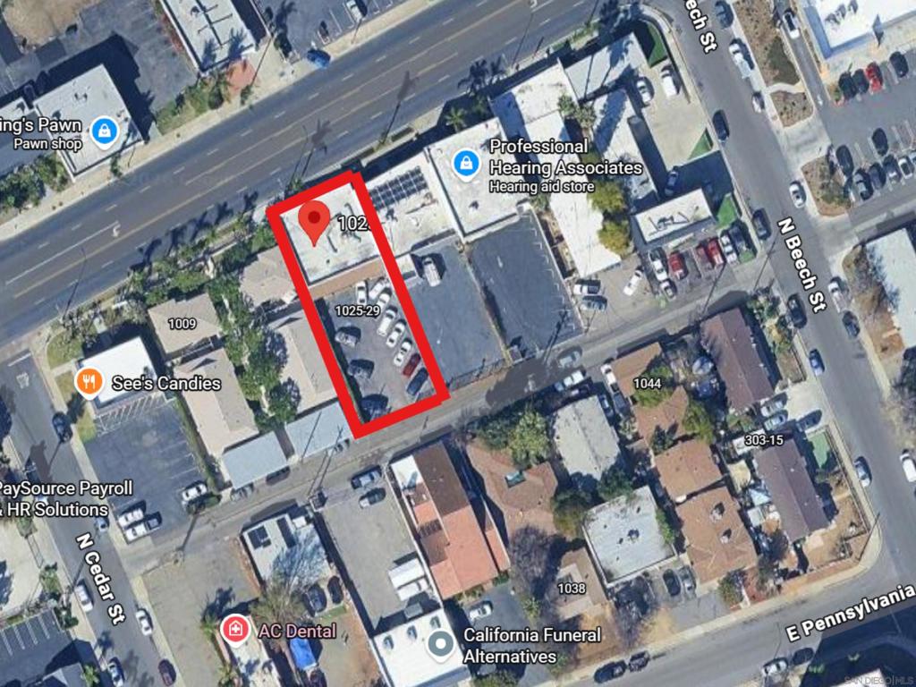 1025 E E Valley Pkwy