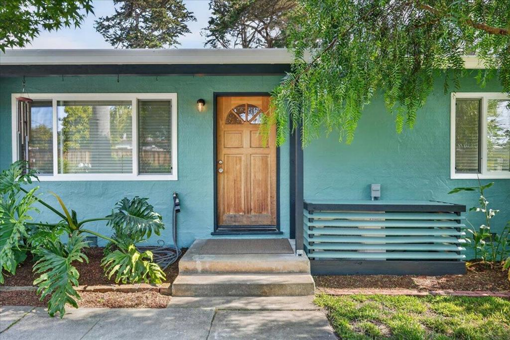 603 Harriet Avenue