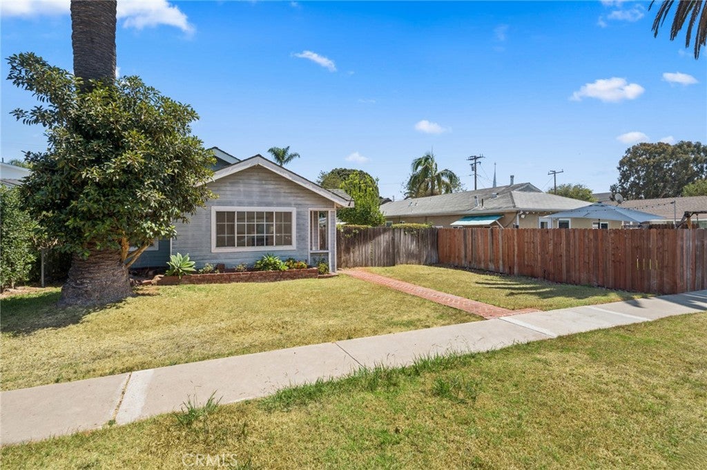 284 E 18th