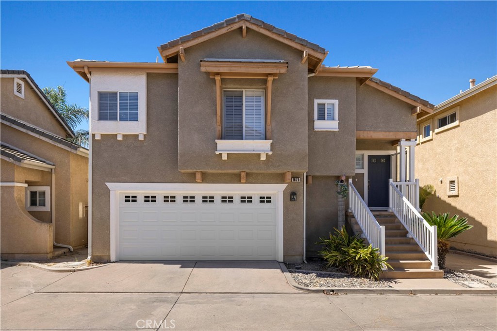 Welcome to Parklane! This detached split-level home offers 3 bedrooms, 2.5 bathrooms, and 1,488 sq. ft. of comfortable living space in a gated West Simi Valley community. Perfectly situated on a cul-de-sac, residents enjoy access to resort-style amenities including a pool, spa, playgrounds, volleyball and basketball courts, BBQ areas, and more.
Inside, the bright and inviting main level features a spacious living room that flows into the dining area and a well-appointed kitchen complete with oven, dishwasher, refrigerator, ample cabinetry, and expansive counter space—ready for your personal touch. A convenient laundry room with washer and dryer plus the generously sized primary suite are also located on this floor.
Downstairs, you’ll find two additional bedrooms and a versatile bonus space—ideal for an office, playroom, or media area. Step outside to a large private patio designed for outdoor living and entertaining.
BONUS: The two car garage has an electrical upgrage for EV charging. Also, shutters throughout unit have a lifetime warranty that is transferable to new owners.
This home combines comfort, convenience, and community—don’t miss the chance to make it yours!