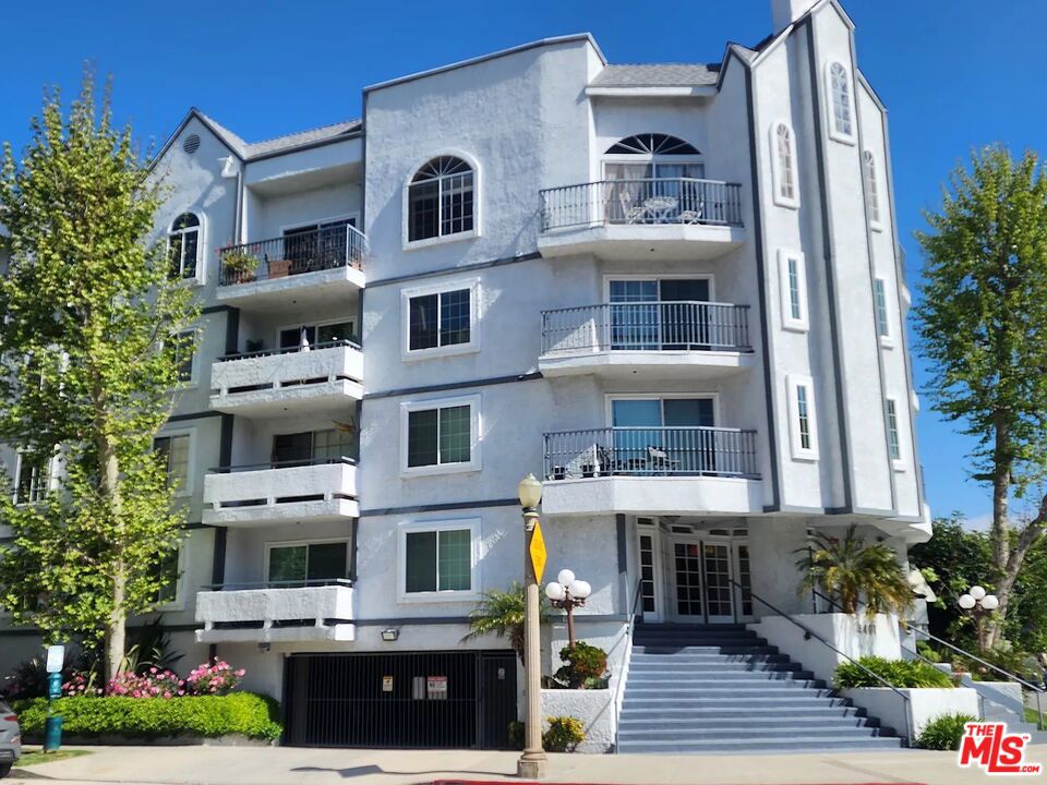 4401 Sepulveda Boulevard 104