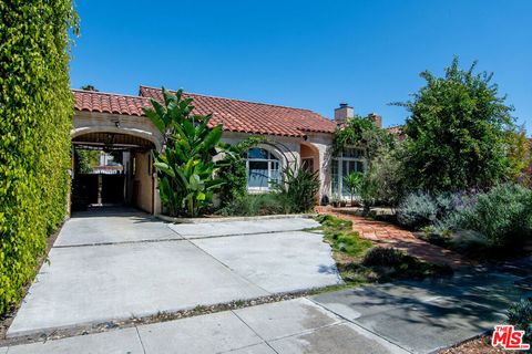 Photo of 202 S Hamel Drive, Beverly Hills, CA 90211 (MLS # 26832751)
