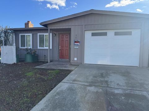 Photo of 501 Cedar Drive, Watsonville, CA 95076 (MLS # ML82025973)