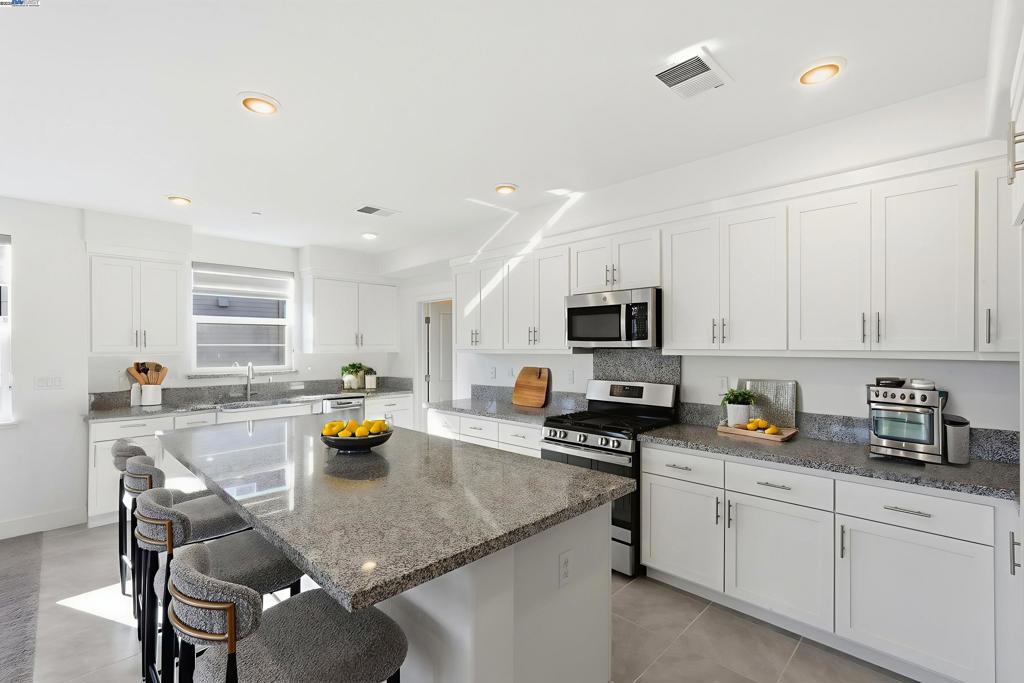 Not Listed - Residential