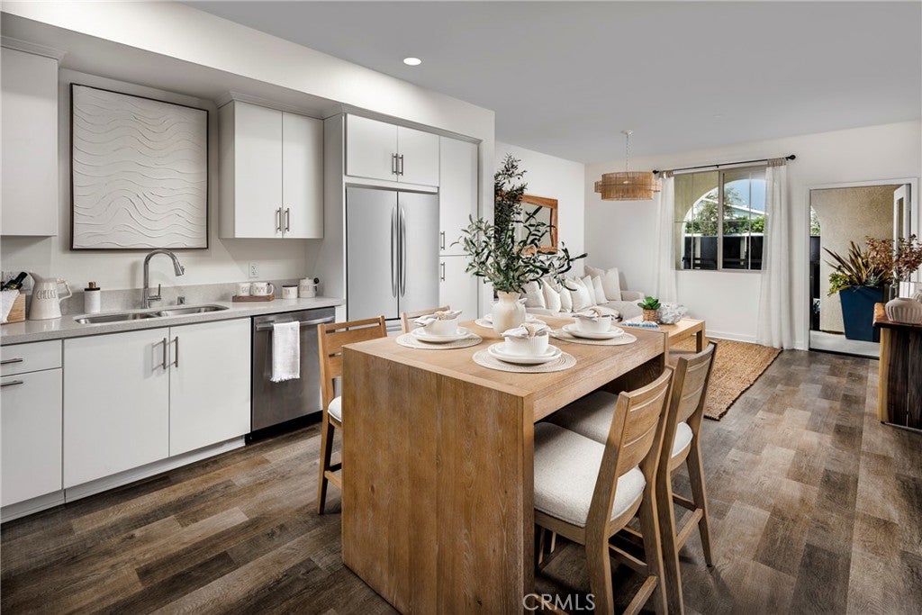 9001 Cerise Lane 109