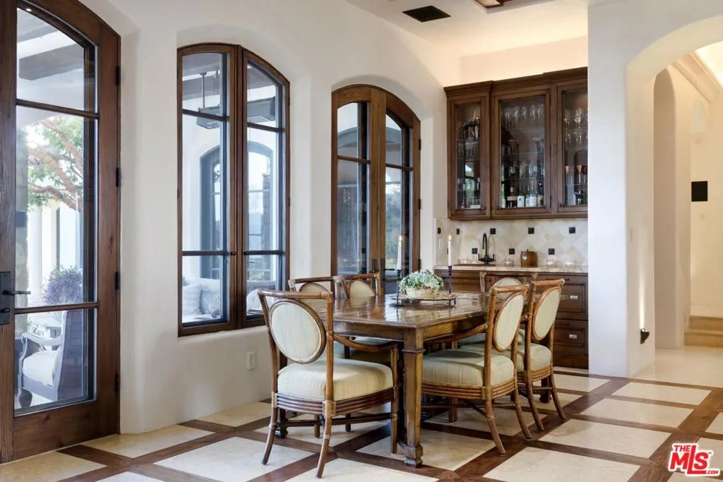 Carpinteria, California 93013, United States, 5 Bedrooms Bedrooms, ,10 BathroomsBathrooms,Residential,Active,254340