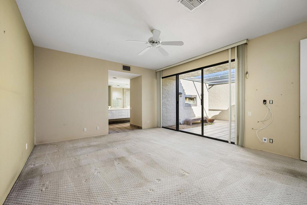 LQCC Lago La Quinta - Residential