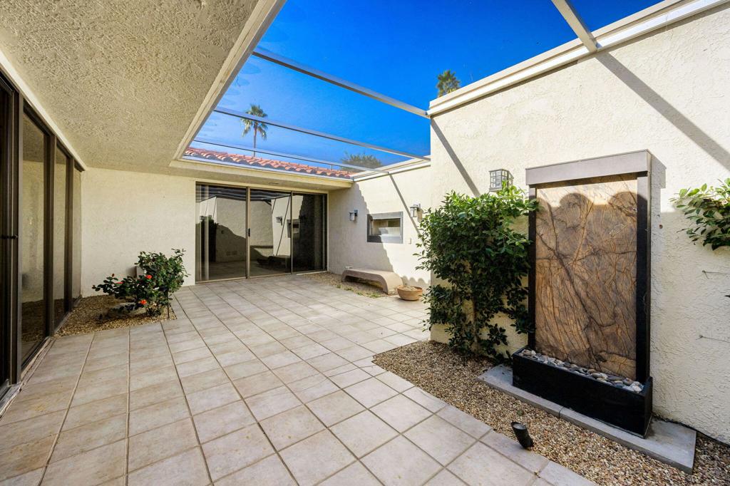 LQCC Lago La Quinta - Residential