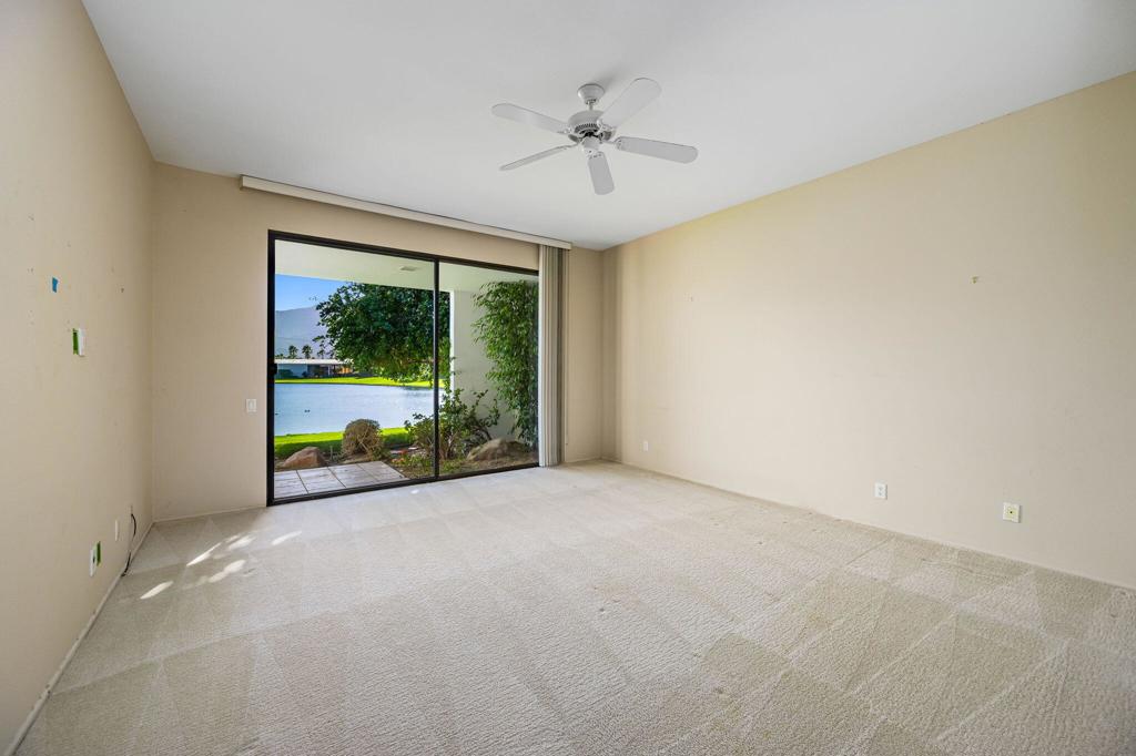 LQCC Lago La Quinta - Residential