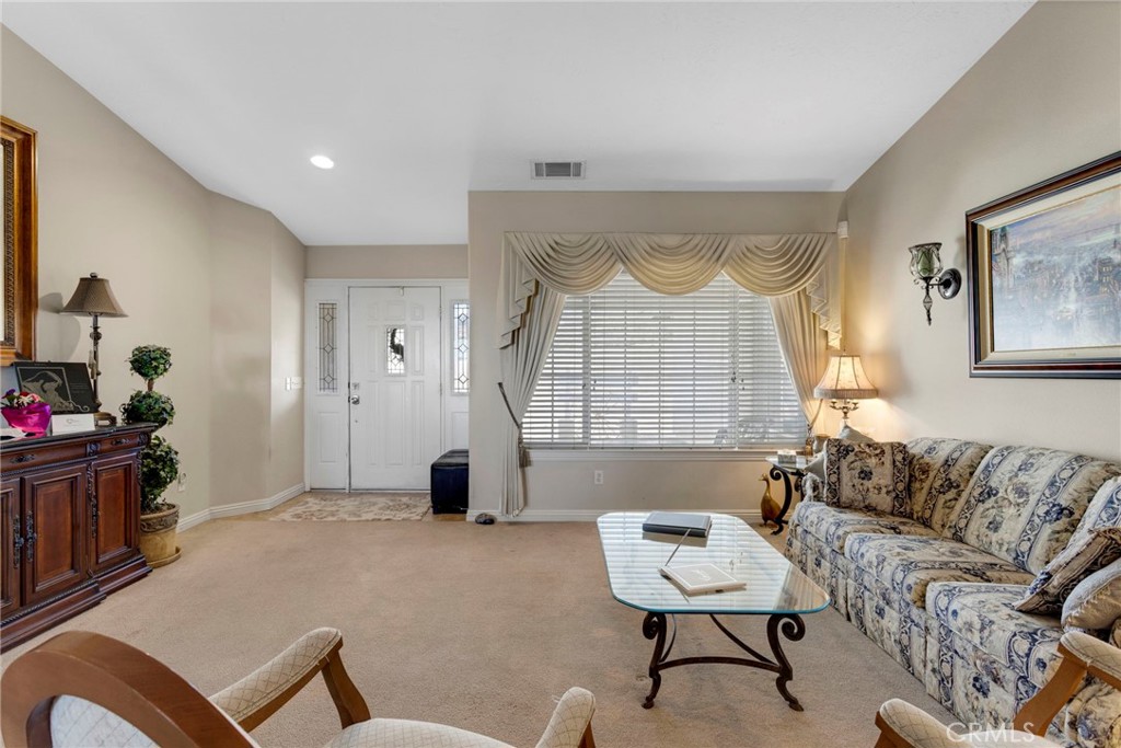 25850 Mountain View