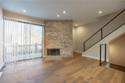 Photo of 4939 Laurel Canyon Blvd #C, Valley Village, CA 91607 (MLS # SR26074031)