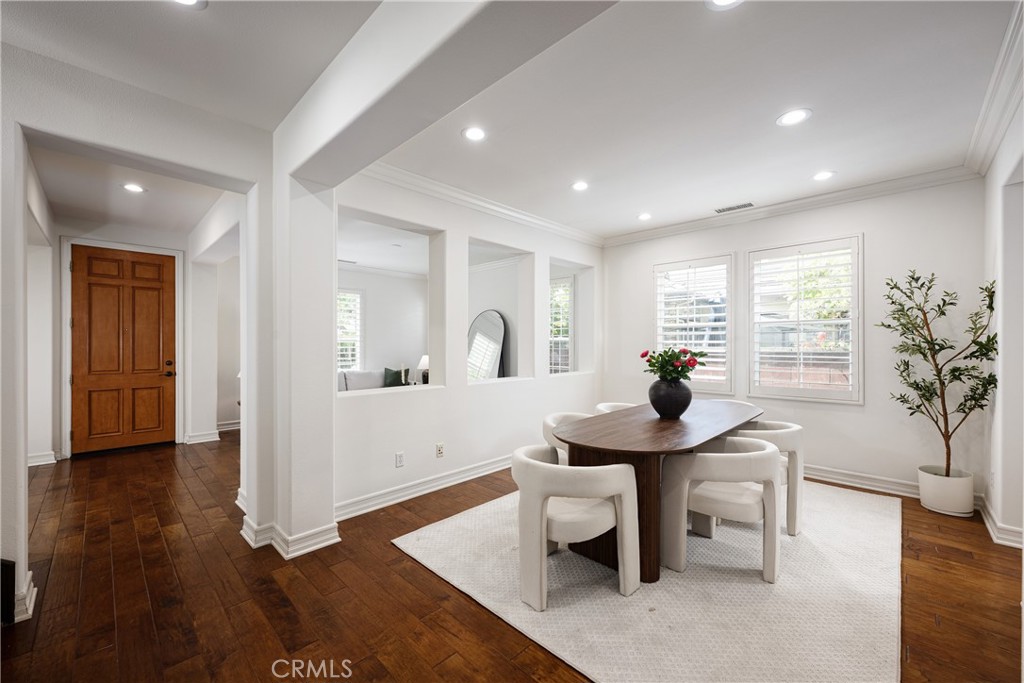 25 Hallcrest