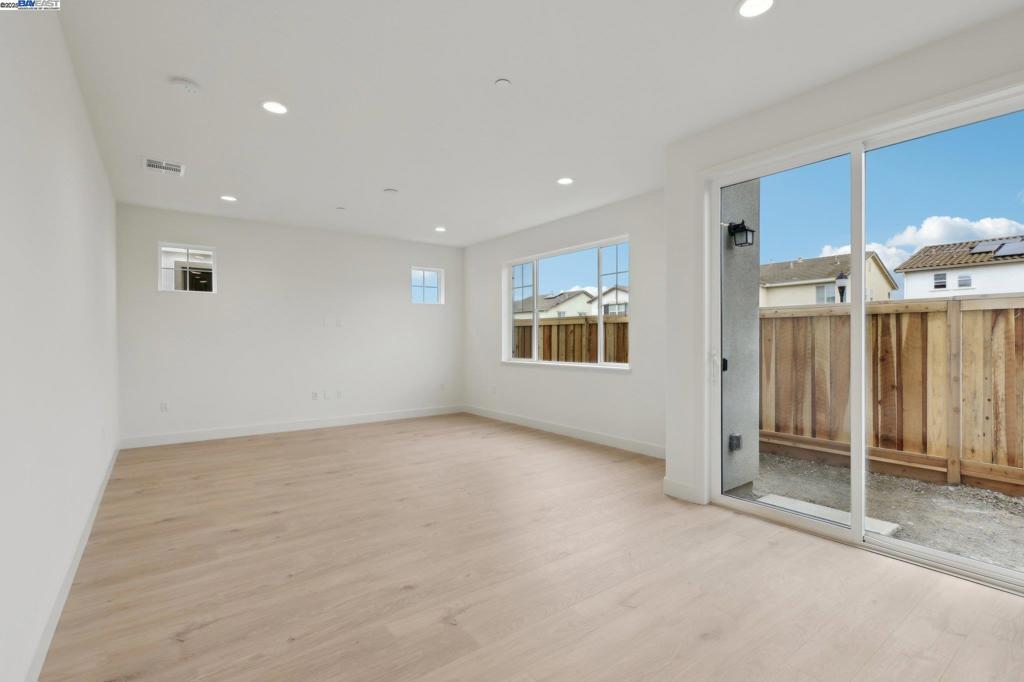 CENTRAL - Residential