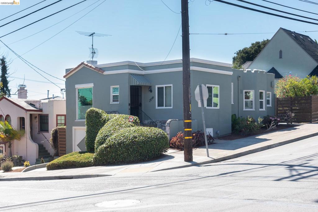 2549 monticello av