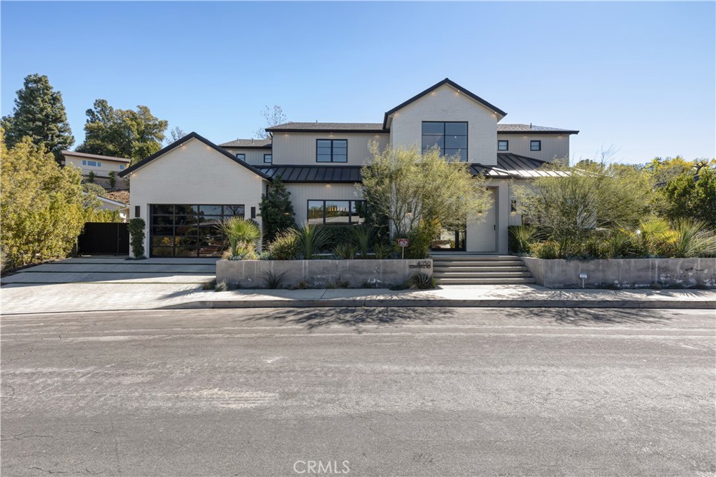 4050 Contera Road