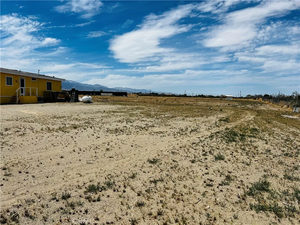 Phelan, California 92371, United States, 2 Bedrooms Bedrooms, ,2 BathroomsBathrooms,Residential,Active,117571