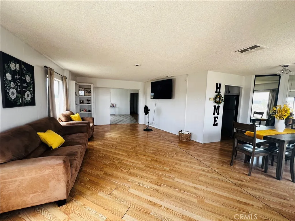 Phelan, California 92371, United States, 2 Bedrooms Bedrooms, ,2 BathroomsBathrooms,Residential,Active,117571