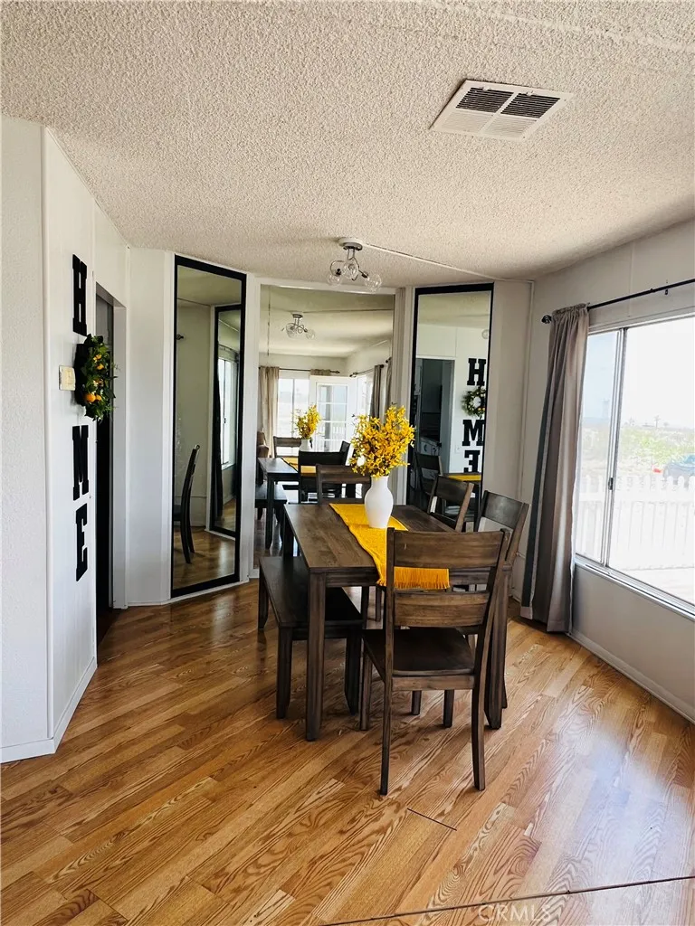 Phelan, California 92371, United States, 2 Bedrooms Bedrooms, ,2 BathroomsBathrooms,Residential,Active,117571