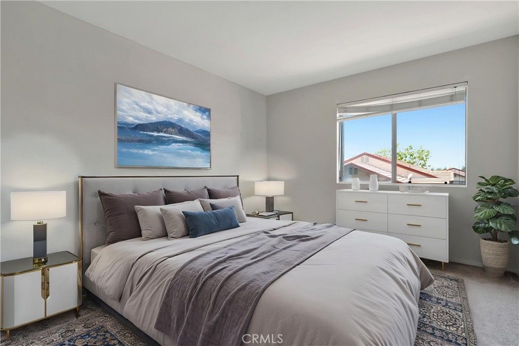 listing image 130722526974460921709