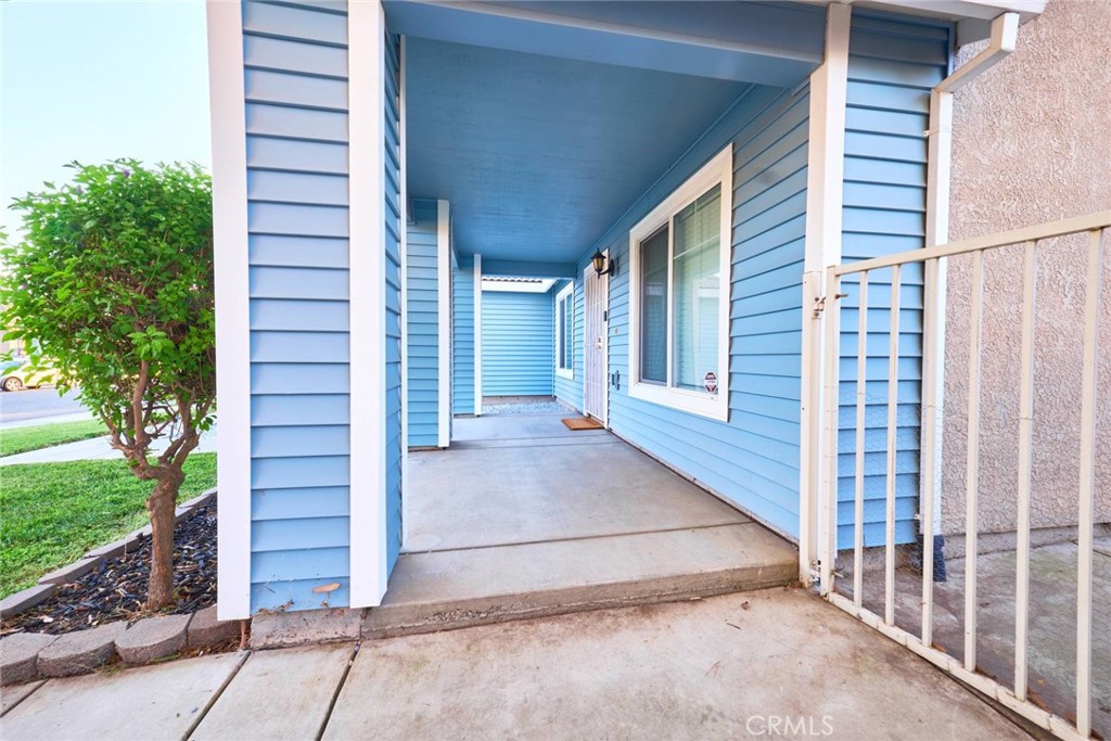 Properties 3 343 Silva Drive