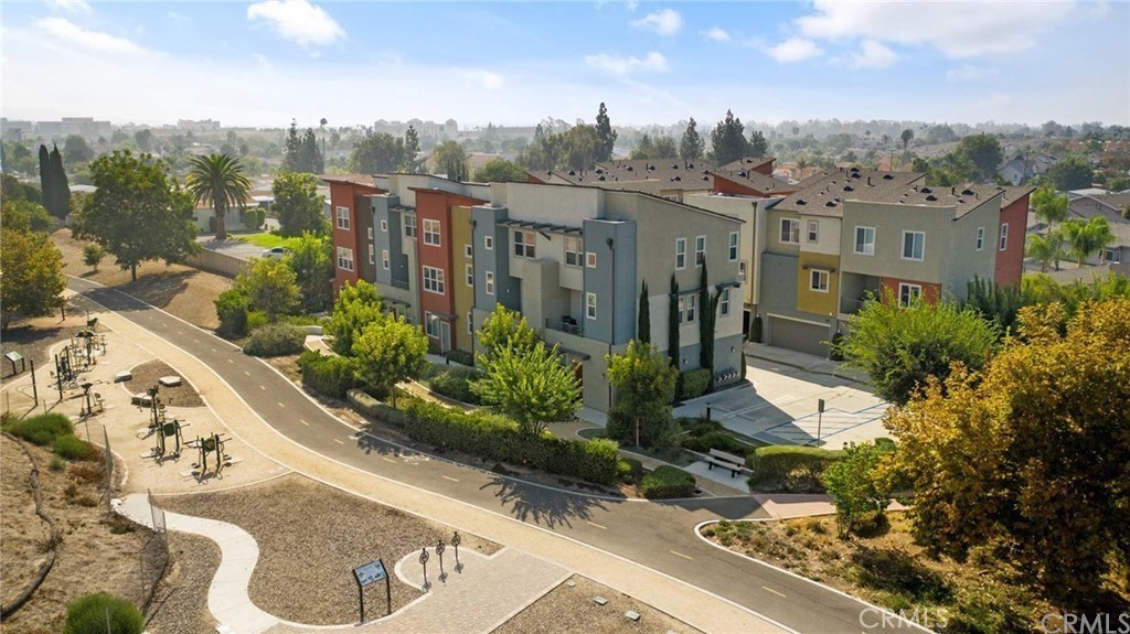 Trailview Townhomes - Residential Lease