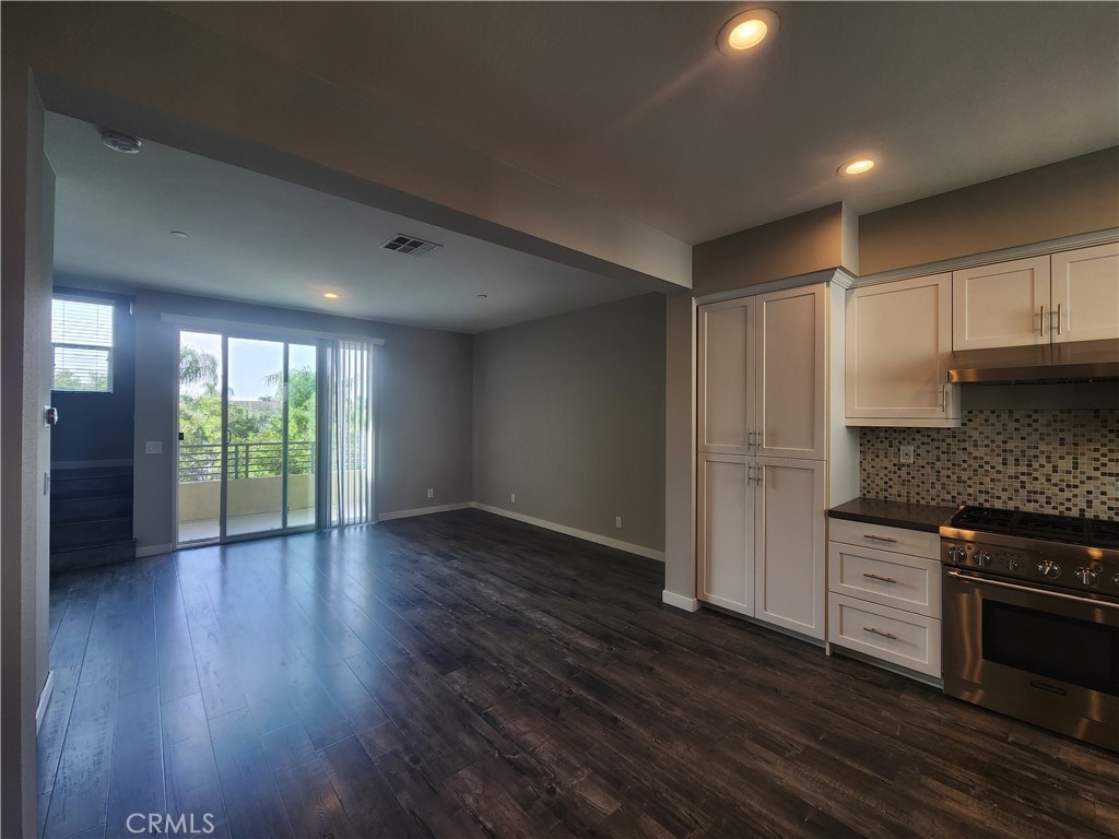 Trailview Townhomes - Residential Lease