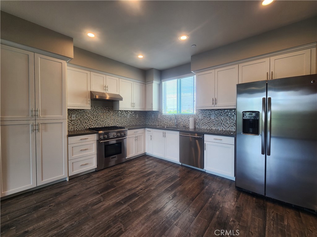 Trailview Townhomes - Residential Lease