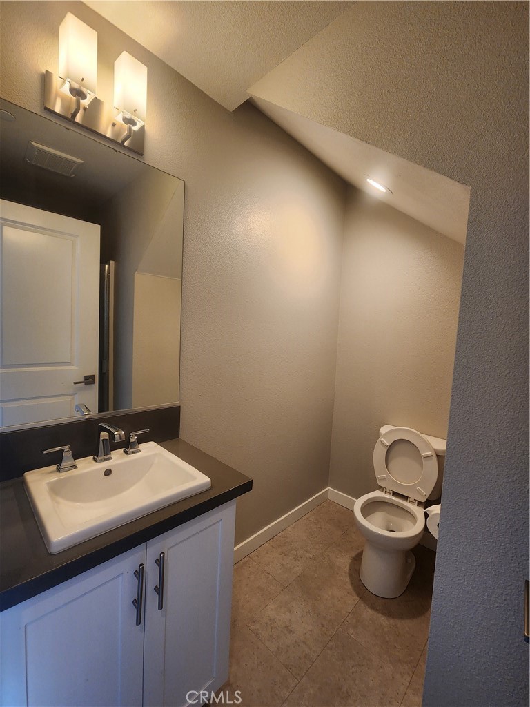 Trailview Townhomes - Residential Lease