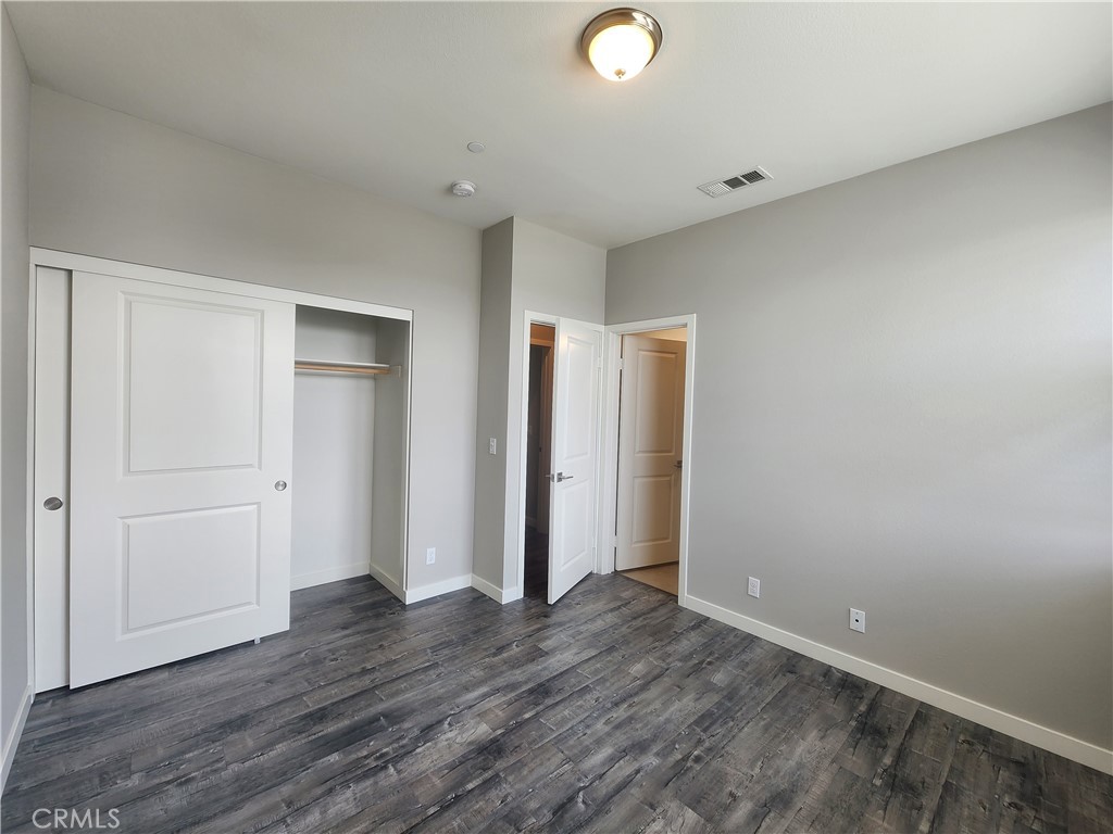 Trailview Townhomes - Residential Lease